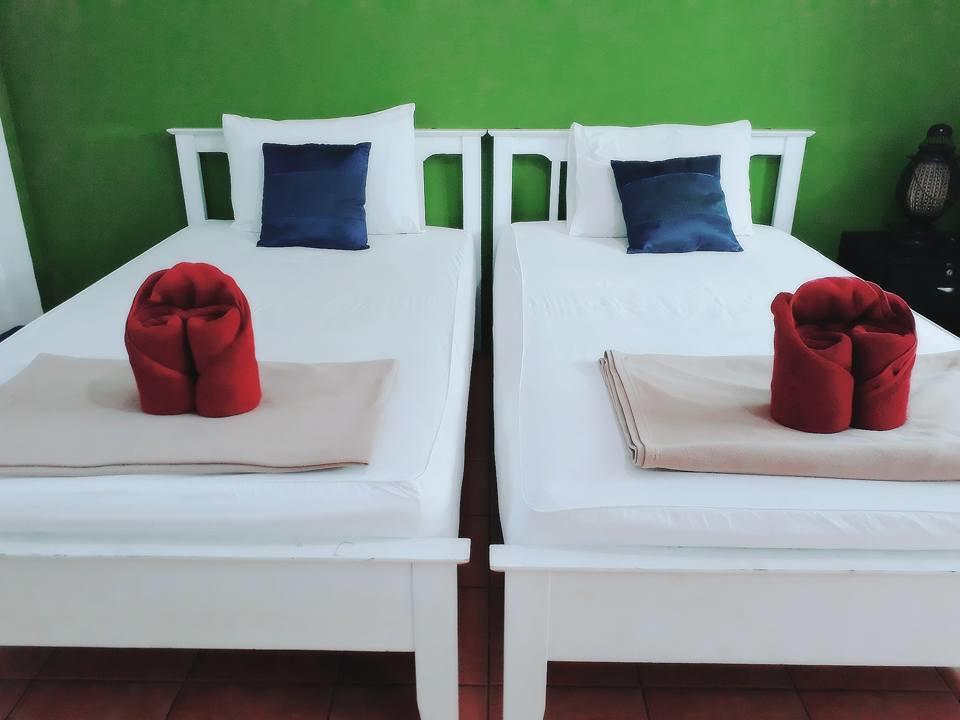 Hi Guesthouse Airport Chiang Mai Bagian luar foto