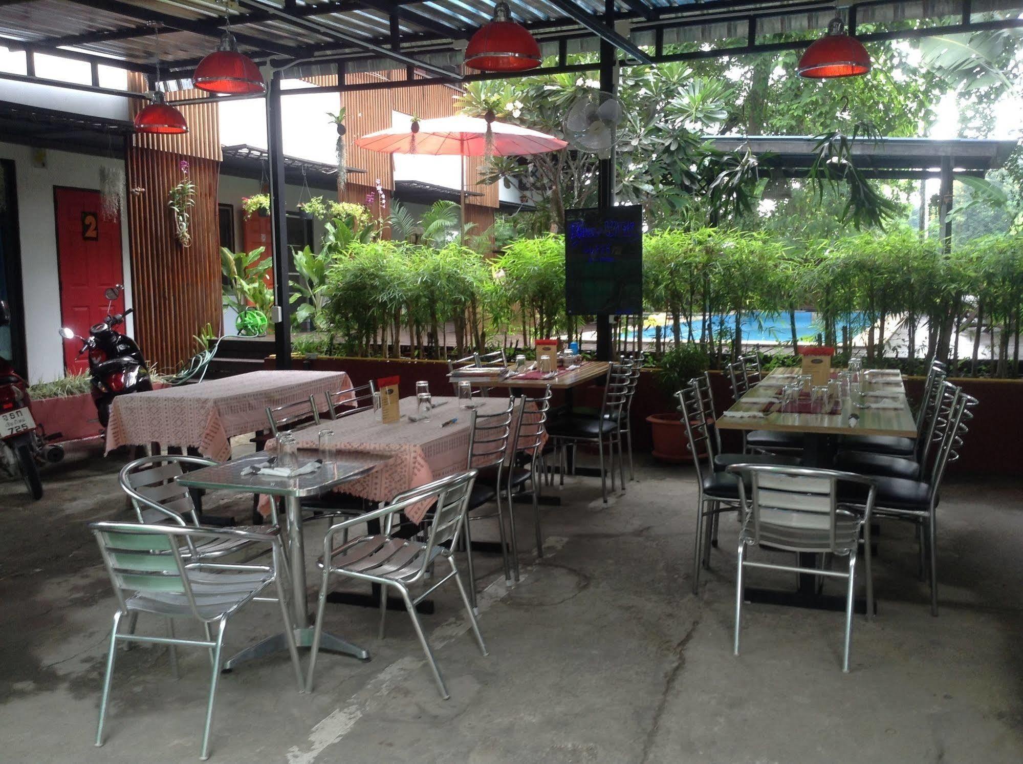 Hi Guesthouse Airport Chiang Mai Bagian luar foto